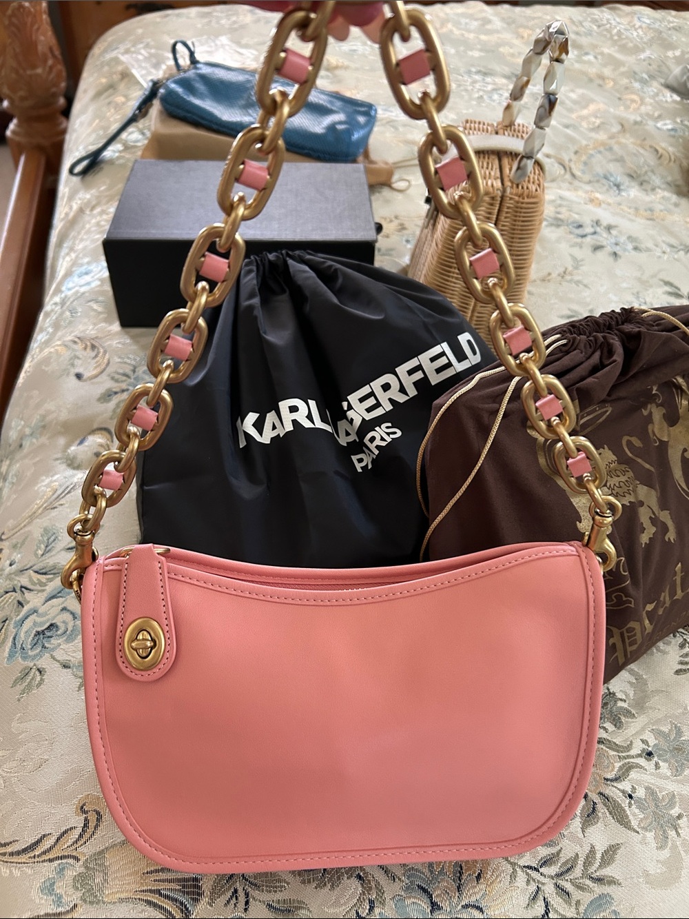 Coach Swinger Bag! Pink Leather Crossbody Bag with Brass & Leather Chain - Picture 2 of 11
